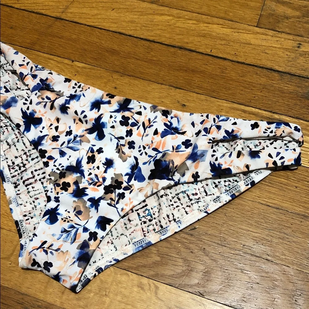 L*Space The Charlie Bikini Bottoms in Techno Garden Floral, Women’s size XL